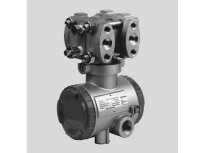 Differenstryktransmitter