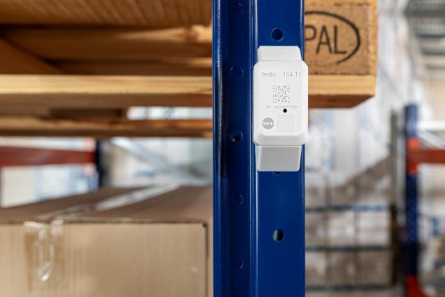 Testo 164 T1 mini datalogger with internal temperature sensor
